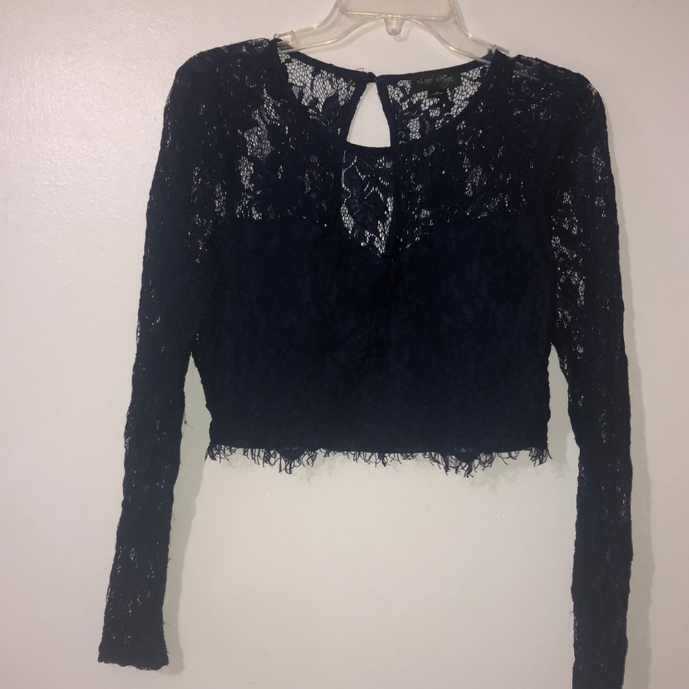 3/$15 Love Reign Navy Lace Crop Top
